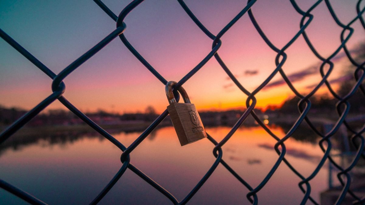 pad lock on wire mesh